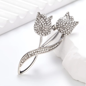 Broche tulipe élégante en alliage argenté avec strass scintillants pour femme