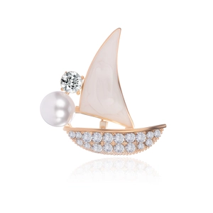 Nautical Sailboat Brooch Alloy Rhinestone Artificial Pearl Enamel Pin For Suit Jacket Elegant Marine Style Women Jewelry Gift