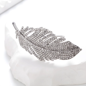 Elegant Alloy Rhinestone Feather Brooch For Women High-End Inlaid Crystal Pin Fashion Suit Dress Corsage Accessory Gift