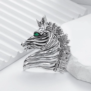 Vintage Alloy Zebra Horse Head Brooch Rhinestone Green Gem Eye Exquisite Animal Corsage Pin Jewelry Gift For Women