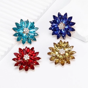 Luxury 3D lotus flower brooches with colorful crystals in gold-toned setting
