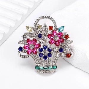 Luxus Zinklegierung Strass Blumenkorb Brosche Bunte Kristalle Eingelegt Blumenstrauß Anstecknadel Damen Mode Schmuck Geschenk