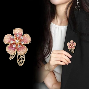 Exquisite gradient crystal flower brooch with gold petals and rhinestones for women