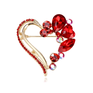 Sweet Heart Shape Rhinestone Brooch Zinc Alloy Electroplated Gold Red Color Brooch Pin For Valentine's Day Gift Women Jewelry