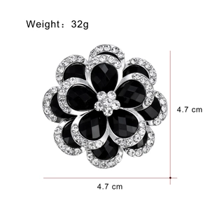 Elegant black flower alloy brooch with rhinestones and measurement details on white background