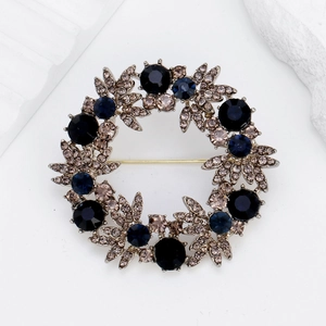 Vintage Alloy Rhinestone Floral Wreath Brooch Elegant Dark Blue Crystal Flower Pin For Women Suits Coats Fashion Jewelry