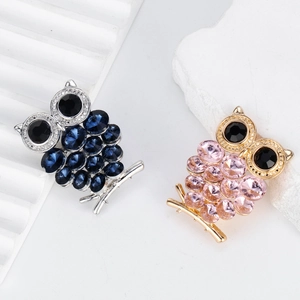 Elegant owl brooches with rhinestones and crystals in gold and silver finish for women