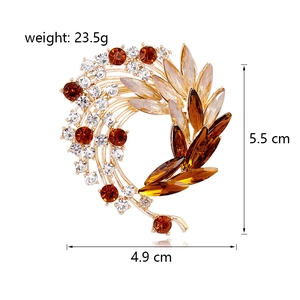 Luxurious crystal flower brooch with gold plating and amber gemstones for women