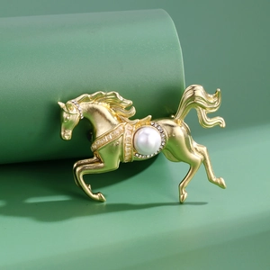 Broche Cheval Doré de Style Palais de Luxe Avec Künstliche Perle Blanche et Strass Épingle à Revers Animale pour Femme Homme Banquet Mariage Bijoux
