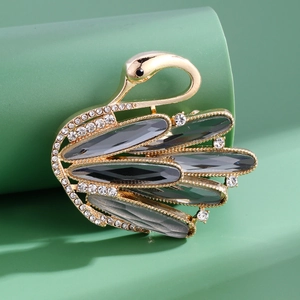 Elegant Swan Brooch For Women Gold Alloy Grey Artificial Gemstone White Rhinestone Pin Wedding Banquet Apparel Accessories