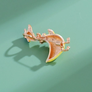Cute yellow cartoon duck animal brooch in gold metal and enamel for women accessories