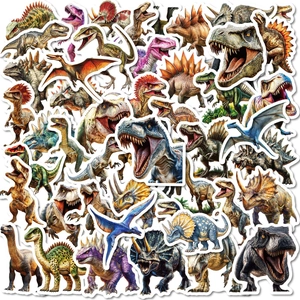Detailansicht von 50 realistischen Dinosaurier-Stickern mit T-Rex und Triceratops