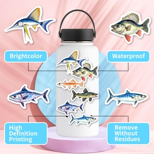 Stickers de pêche imperméables montrant thon et bar sur une bouteille isotherme blanche