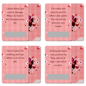 Vue détaillée de quatre cartes de devinettes roses interactives avec cœurs à gratter