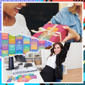 Tarjetas de afirmación arcoíris en caja de regalo rosa con frases motivadoras de escritorio