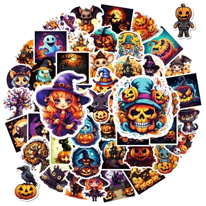 Set di adesivi di Halloween con zucche, streghe e fantasmi su sfondo bianco pulito