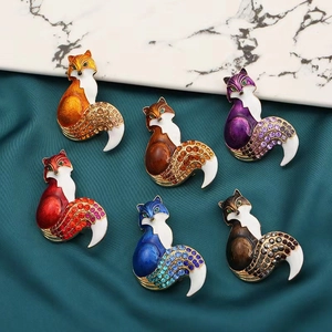 Lot de broches renard élégantes avec strass et émail coloré en six teintes vibrantes