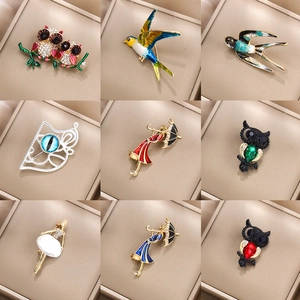 Broche Animale en Alliage Vintage Émail Pour Femmes Élégante Hibou Hirondelle Ballerine Figure Strass Incrusté Bijoux de Mode Cadeau