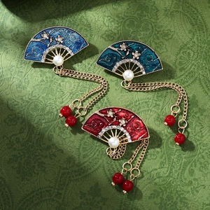 Vintage Chinese Style Fan Shaped Brooch With Tassel Enamel Faux Pearl Rhinestone Pin For Women Cheongsam Decorative Jewelry