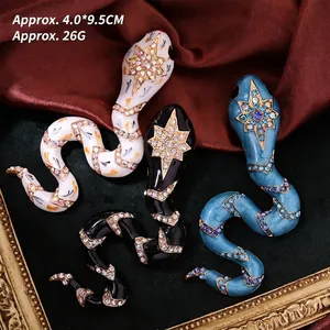 Vintage Alloy Rhinestone Snake Brooch Star Pattern Enamel Animal Pin For Women Men Luxury Jewelry Clothing Accessories Gift