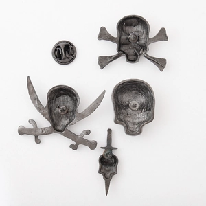 Ensemble de broches crâne de pirate avec fermoirs papillon et relief en métal