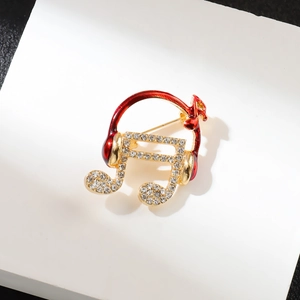 Broche Creativo de Nota Musical y Auriculares Para Mujeres Hombres de Aleación de Zinc Chapado en Oro Esmalte Rojo Strass Joyería Regalo Amante de la Música