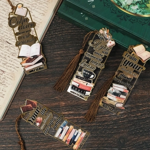 Inspirierende Metall-Lesezeichen Set mit Quasten und Vintage Buch Illustrationen