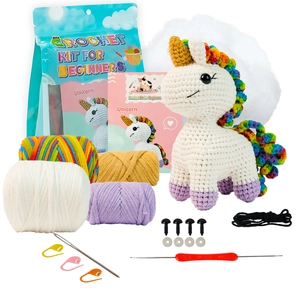 Kit de crochet licorne arc-en-ciel pour débutants avec fil, crochet et rembourrage