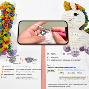 Kit crochet licorne arc-en-ciel avec instructions papier et tutoriel vidéo inclus