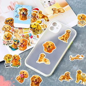 Autocollants Golden Retriever sur une coque de téléphone claire sur fond de denim bleu