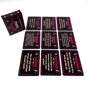 Juego de cartas románticas para parejas en rosa y negro con retos Truth or Dare