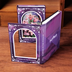 Traumhafte Blumen Buntglas-Stil Hardcover Notizbuch Lila Lilie Floral Journal Mit Ausgeschnittener Hülle Lesezeichenband