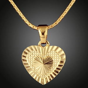 Collana con ciondolo a cuore placcata oro 18K per donna con trama radiale lucida