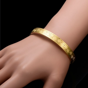 Gold plated magnetic therapy copper cuff bracelet with engraved Greek Key pattern