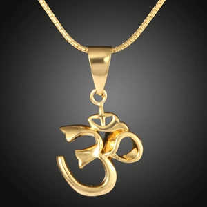 Detail of 18K gold plated hollow Om pendant with polished finish on a box chain necklace