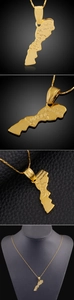 Detalle del colgante mapa de Marruecos bañado en oro 18K con grabados de Rabat y Casablanca