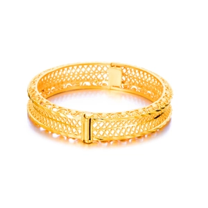 Eleganter 24K vergoldeter Netzarmreif mit zweilagigem Hohldesign und Scharnierverschluss