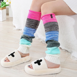 Jambières en Tricot Rayé pour Femmes 100% Acrylique Longues Sur le Genou Poignets de Bottes Avec Boutons Décor Pieds d'Hiver