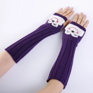 Paarse gebreide lange vingerloze handschoenen met schattig kattenborduurwerk en rib