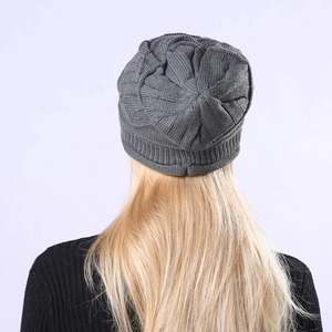 Winter knitted beanie with diamond texture and soft fleece lining for outdoor skiing