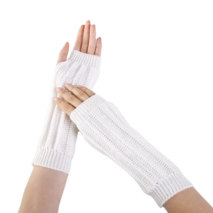 Mitaines longues en tricot blanc avec texture à rayures verticales pour l'hiver