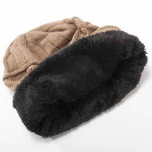 Winter knitted beanie with diamond pattern, warm fleece lining, and brown cable knit detail