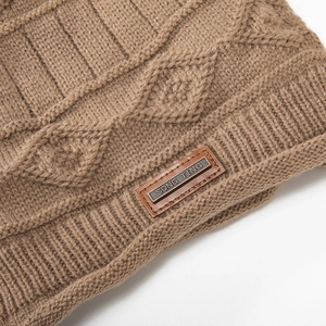 Knit beanie with diamond pattern and leather logo patch in warm camel brown
