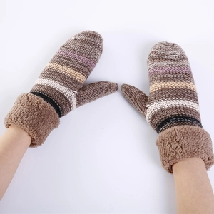 Muffole in maglia a righe da donna con bordo in pelliccia sintetica per l'inverno