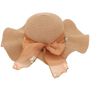 Cappello da sole in paglia a tesa larga da donna con grande fiocco in chiffon e fiori di perle