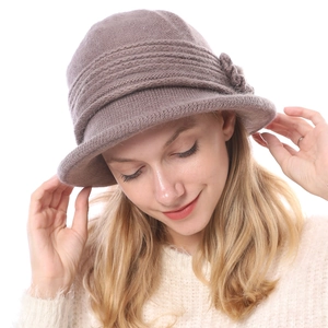 Women's vintage flower knit cloche hat in warm grey brown with double-layer thick wool