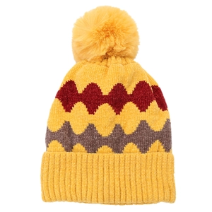 Warme Chenille-Strickmütze für Damen mit gelbem Wellenmuster und großem Bommel-Detail