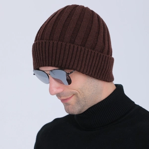 Men's brown ribbed knit winter beanie with thick fleece lining for cold weather