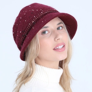 Chapeau cloche tricoté bordeaux pour femme en laine chaude avec texture à pois