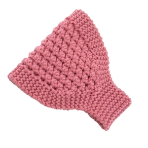 Détail du bandeau tricoté rose avec oreilles de chat montrant la texture et le design élastique